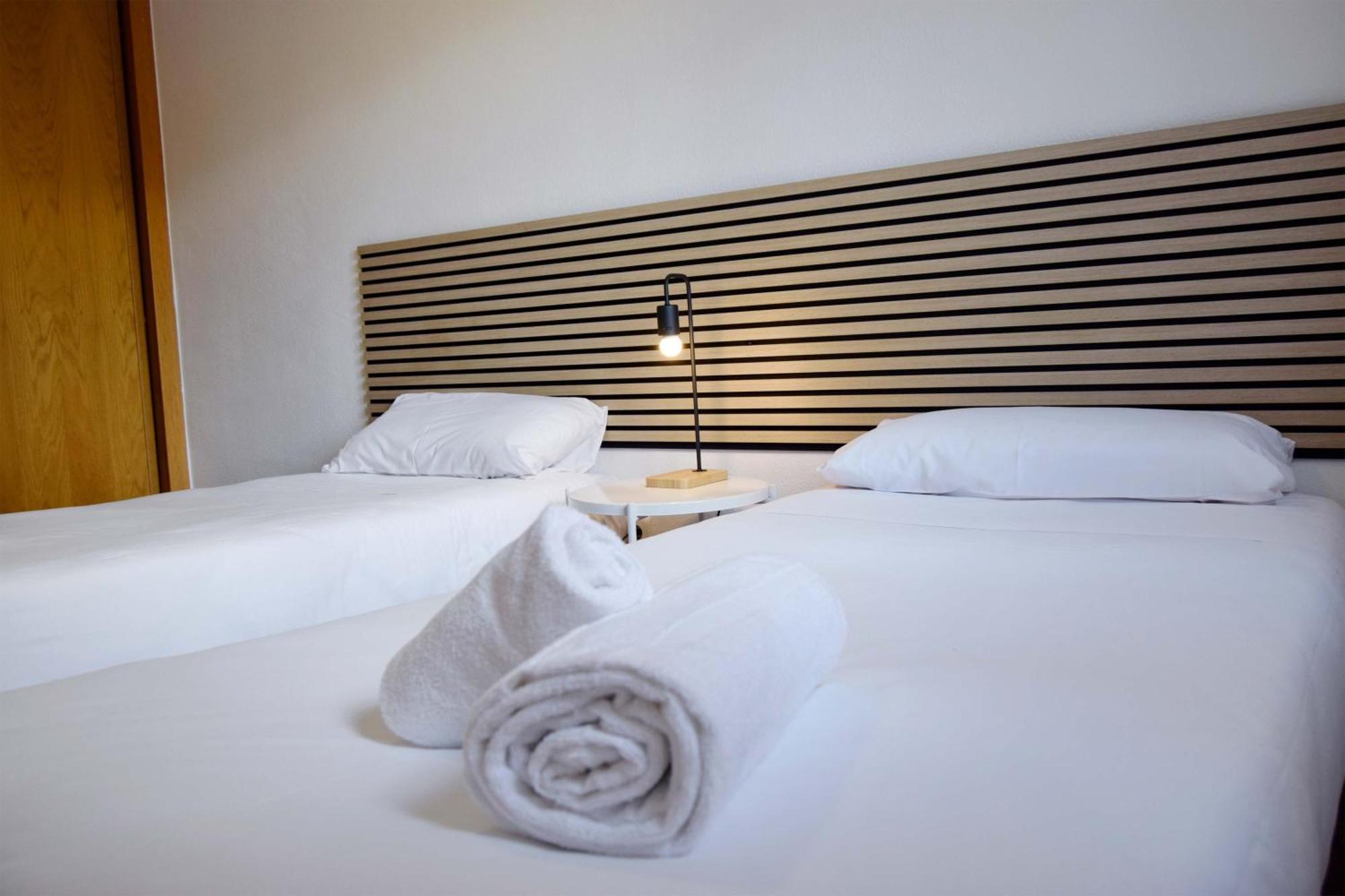 Apartamentos El Pilar Suites 3000 Zaragoza Exteriér fotografie